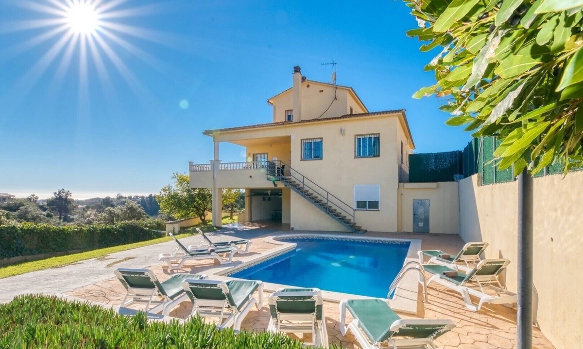 Lloret de Mar Villa | Villa 'Costacabana - Villa Holiday' with Sea View, Private Pool and Wi-Fi