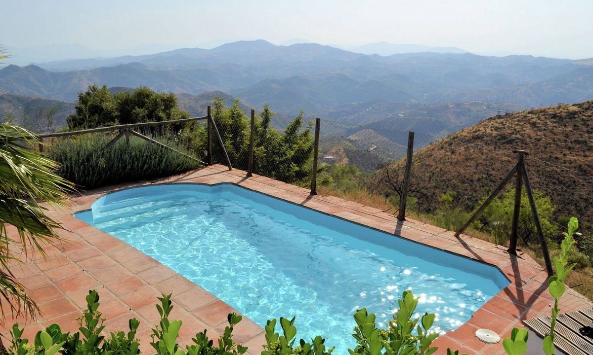 Almogia House | Villa in Almogía with Pool & Nature Views