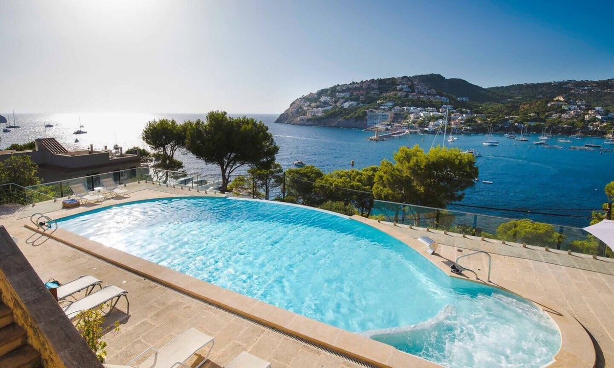 Port d'Andraitx House | VILLA WITH SEA VIEWS, DIRECT ACCESS TO SEA, SWIMMING POOL AND PERFECT LOCATION