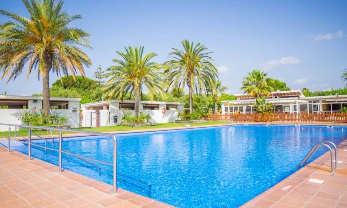 Vilafortuny Apartment | ZEcamping 2 étoiles 500m plage pataugeoire club enfant locatif TV clim 24m2