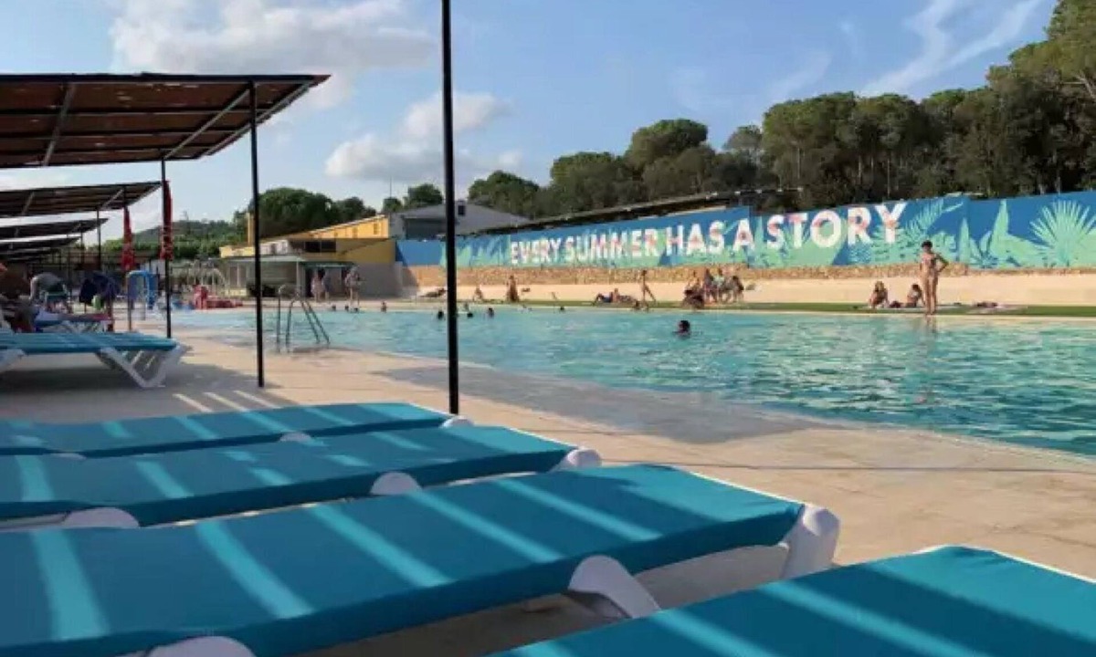 Pals House | ZEcamping 4 étoiles parc aquatique toboggans locatif 36m2 6 pers