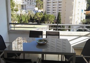 Azul Rentals Benidorm flat, walk to beach, bars.