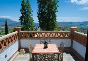 Cosy house with excellent views