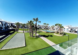 TOP FLOOR APARTMENT OASIS BEACH 56
