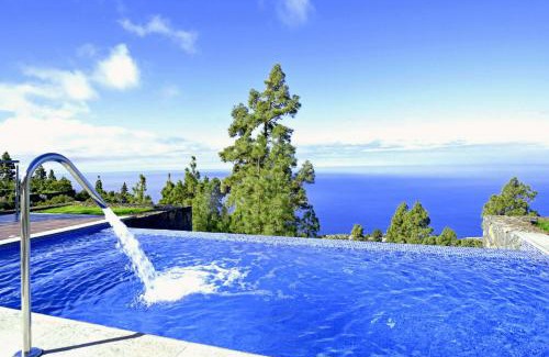 El Jesus House | Casa El Consuelo