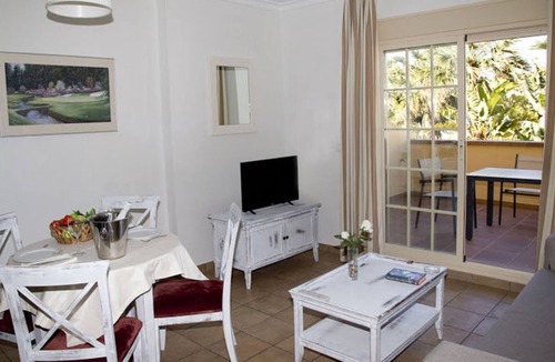 La Linea de la Concepcion Apartment | 2 bedroom apartment with garden block 1 (Apartment 3)