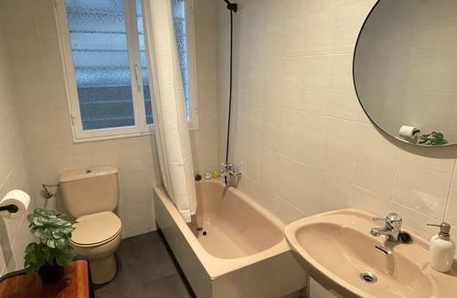 Bilbao City Centre Apartment | 24 h SELF CHECK IN NEW APARTMENT CITY CENTER BILBAO