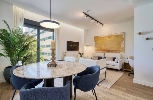 La Buhaira Apartment | 2BR/2BA Apt 4th Floor, Balcony, Workspace& Parking