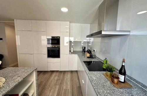 La Coruna Apartment | 3-Bedroom Apartment in Montalt - With Optional Garage - Central Location