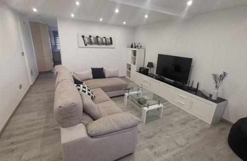 Noia House | A CASA DO LADO