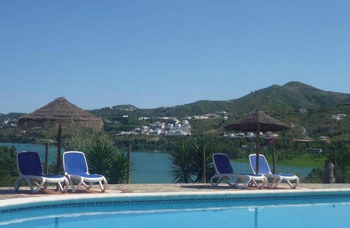 Vinuela House | Accommodation Huetor