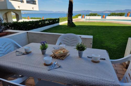 Pedrinya Apartment | Apartamento en L'Escala con terraza cerca de la playa - HISP-236-127