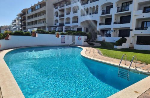 Pedrinya Apartment | Apartamento moderno de 3 habitaciones a 50m de la playa con piscina - HISP-236-30