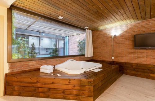 Sants-Badal Apartment | Apartamentos DV
