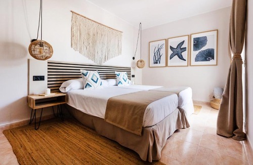 Santa Eulalia del Rio Apartment | Apartamentos Ses Veles
