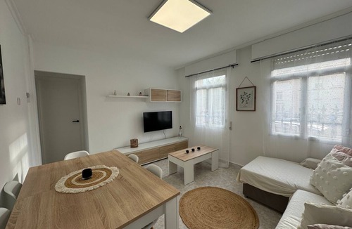 Cerdeira Apartment | Apartment '6 Pax ·2 Double Rooms · A400m Beach' with Wi-Fi and Air Conditioning