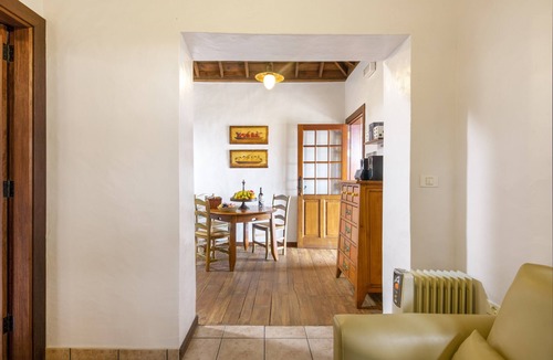 Las Tricias Apartment | Apartment 'Aljibe 1' with Mountain View, Shared Pool and Wi-Fi