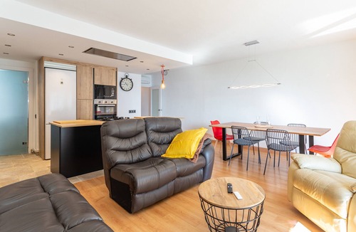 Blanes Apartment | Apartment 'Apartament Palomera' with Sea View, Wi-Fi and Air Conditioning