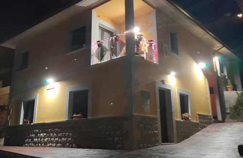 Nieda House | Apartment 'Casalola 1' with Mountain View, Wi-Fi and Air Conditioning