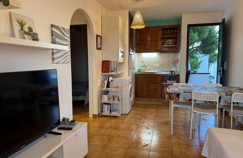 Arenal d'en Castell Apartment | Apartment 'Dreams Of Menorca' with Sea View, Shared Pool, and Wi-Fi