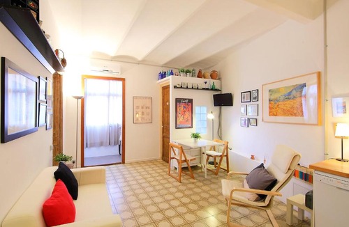 La Sagrada Familia Apartment | Apartment Eixample Dret Valencia - Cartagena by Interhome