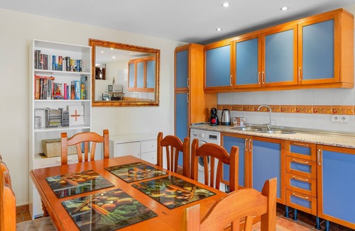 El Faro Apartment | Apartment 'Con Encanto' with Sea Views, Wi-Fi and Air Conditioning
