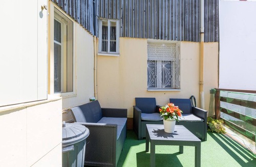 Carril Apartment | Apartment 'Piso Fon' with Sea Views, Private Terrace and Balcony