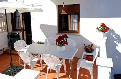 Cadavedo Apartment | Apartment in a nice village with garden views BBQ Terrace
