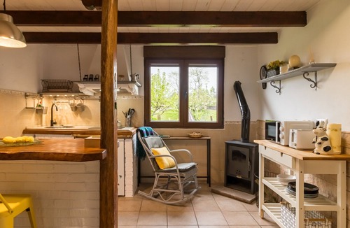 Estrada Apartment | Apartment 'Kety 2' with Mountain Views, Private Terrace and Wi-Fi