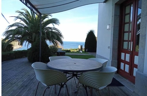 Mendexa Apartment | Apartment LEKEITIO terrace, garden and sea views