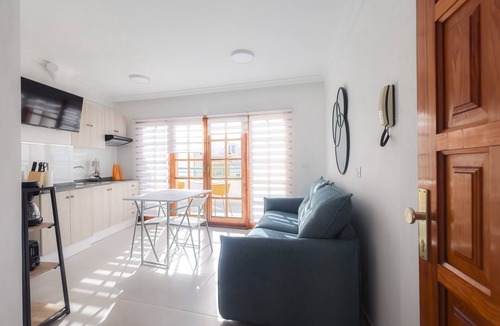 Puerto Naos Apartment | Apartment 'Playa Delphin 402' with Sea View, Balcony and Wi-Fi