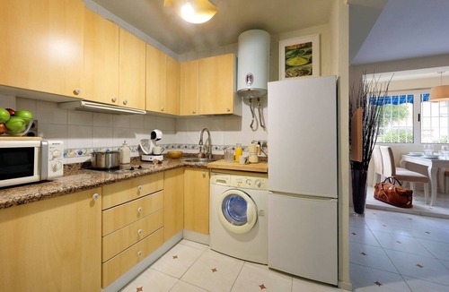 Giralda Sur Apartment | Apartment with large garden terrace near the center