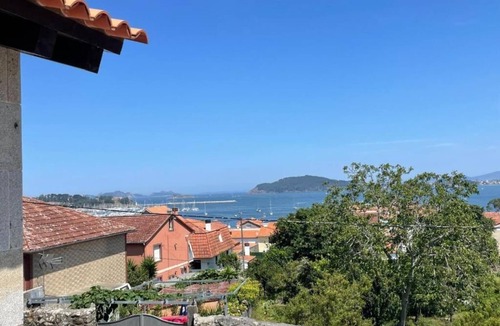 Baiona Apartment | Apartment with shared swimming pool, Sta.