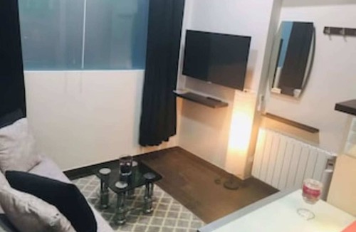 Barajas Apartment | APT DELUXE 2 ROOMS