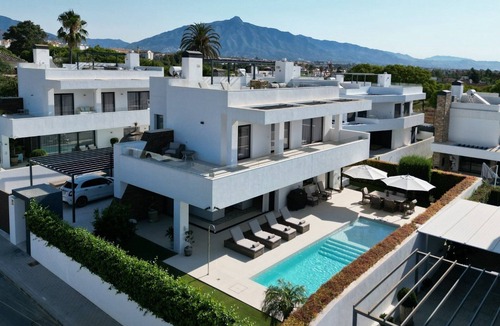 Guadalmina Villa | Astonishing Marbella Villa | 5 Bedrooms | Villa Katya | Private Pool & Close