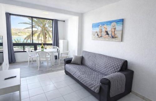 Patalavaca Apartment | Beachfront Patalavaca