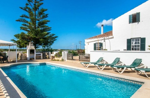 Mahon House | Beautiful private villa with private pool, WIFI, TV, patio, pets allowed, panoramic view and par...