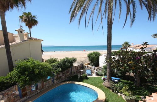 Almadrava Beach House | Beautiful villa right on the stone beach of Denia