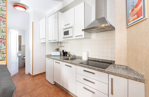 Beiro Apartment | Big Fish (2nd Right)