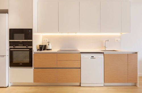 Canet de Mar Apartment | 'Blue Coast' Apartment with Sea View, Wi-Fi, and Air Conditioning