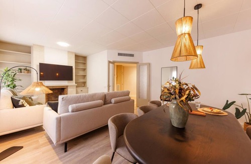 el Mercadal Apartment | Bravissimo Maragall, very spacious and central