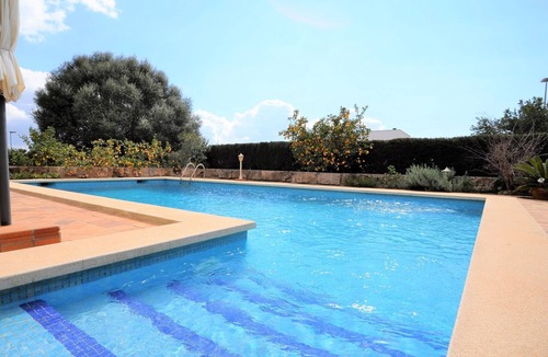 Sa Cabaneta House | CA NA MALEN Hermosa casa para familias con gran piscina, jardín. - WiFi Gratis by Interhome