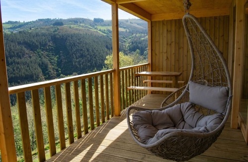 Ibias Municipality Cabin | Cabanas do Navia · Merenzao · Perfect for families and couples · Pet Friendly