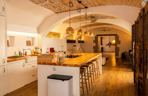 Caldes d'Estrac Villa | Can Boada Historic XVI cent. Villa Barcelona 5 min. walk to beach Renewed