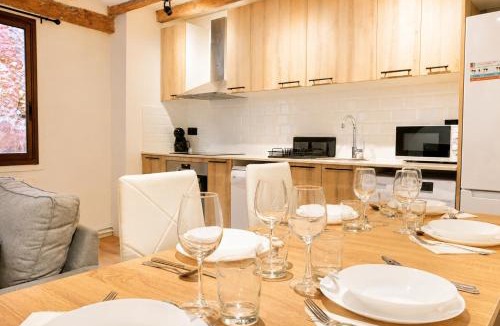 La Pobla de Lillet House | Can Tianet - Casa con encanto en el centro de La Pobla de Lillet