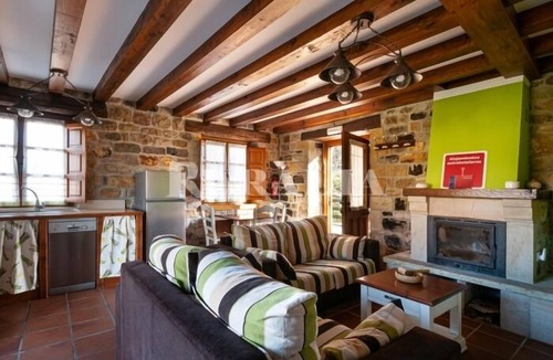 Villanueva de la Pena House | Casa Ángela - country house in Villanueva de la Peña (Cantabria) | 6 guests