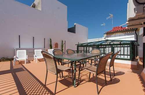 San Bartolome House | Casa de Tintes Duplex Terrace 12 pax