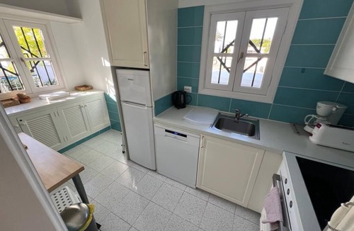 Playa Honda House | Casa Dubai – Bungalow Right on the Beach Playa de la Concha Pool Fiber-Optic Wi-Fi