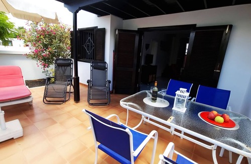 Playa Honda House | Casa Dubai – Bungalow Right on the Beach Playa de la Concha Pool Fiber-Optic Wi-Fi