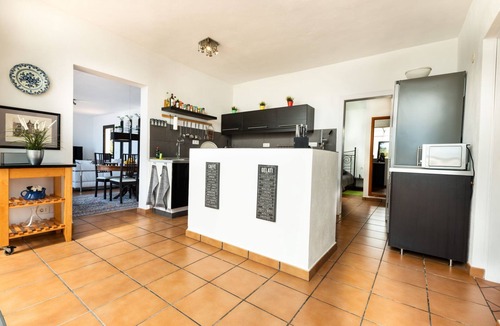 Chio House | Casa Isabel by Interhome